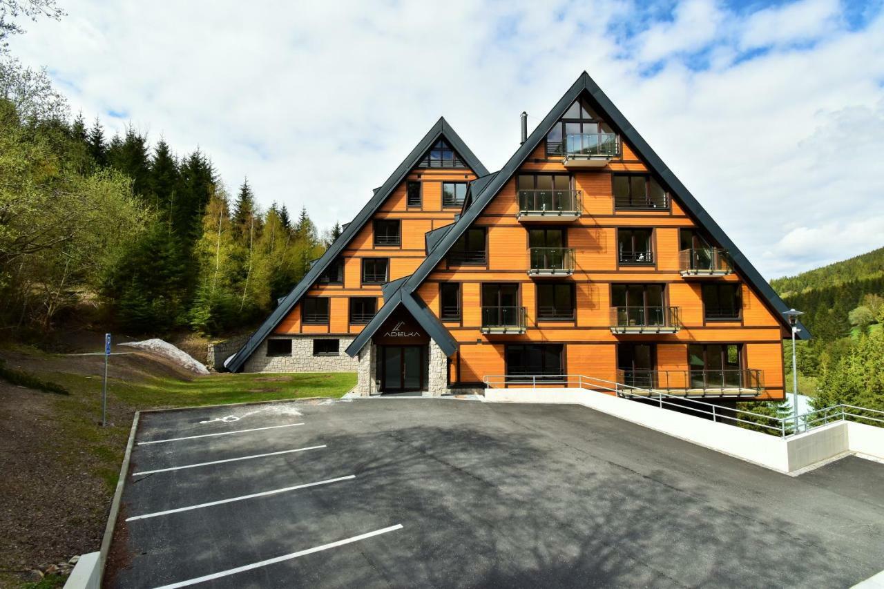 Apartment Adelka 104 With Private Whirlpool Spindleruv Mlyn Bagian luar foto