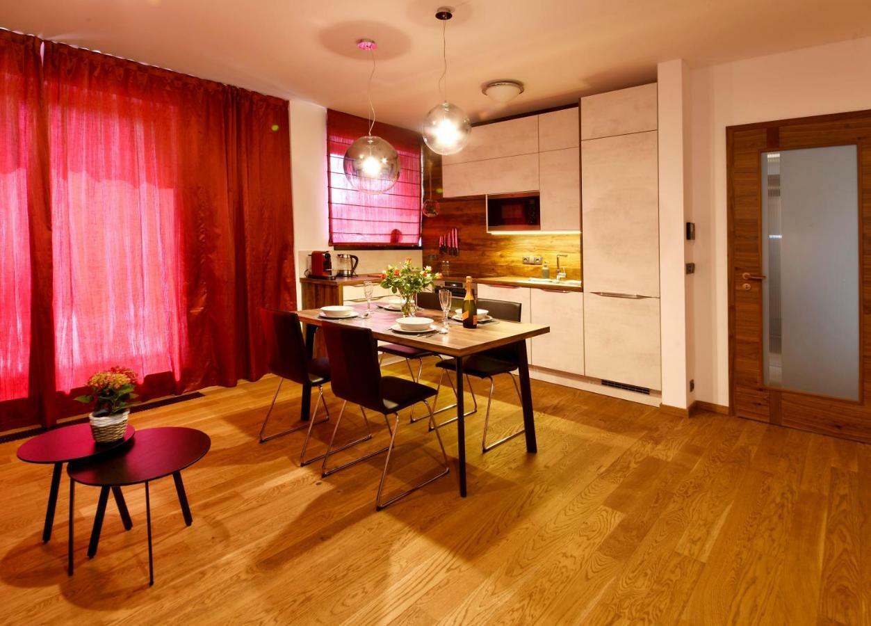Apartment Adelka 104 With Private Whirlpool Spindleruv Mlyn Bagian luar foto