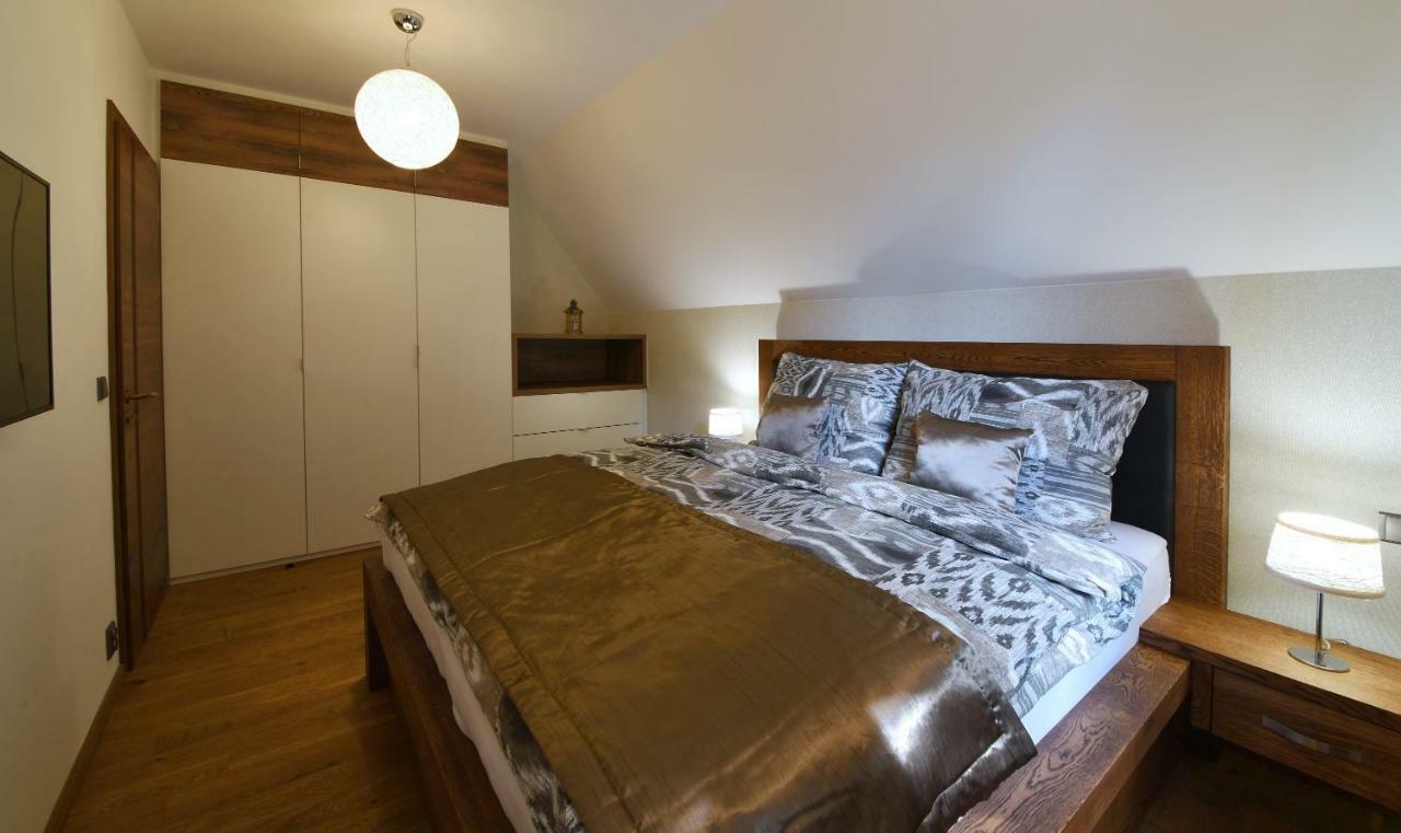 Apartment Adelka 104 With Private Whirlpool Spindleruv Mlyn Bagian luar foto
