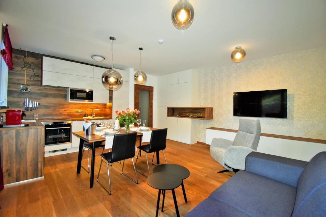 Apartment Adelka 104 With Private Whirlpool Spindleruv Mlyn Bagian luar foto