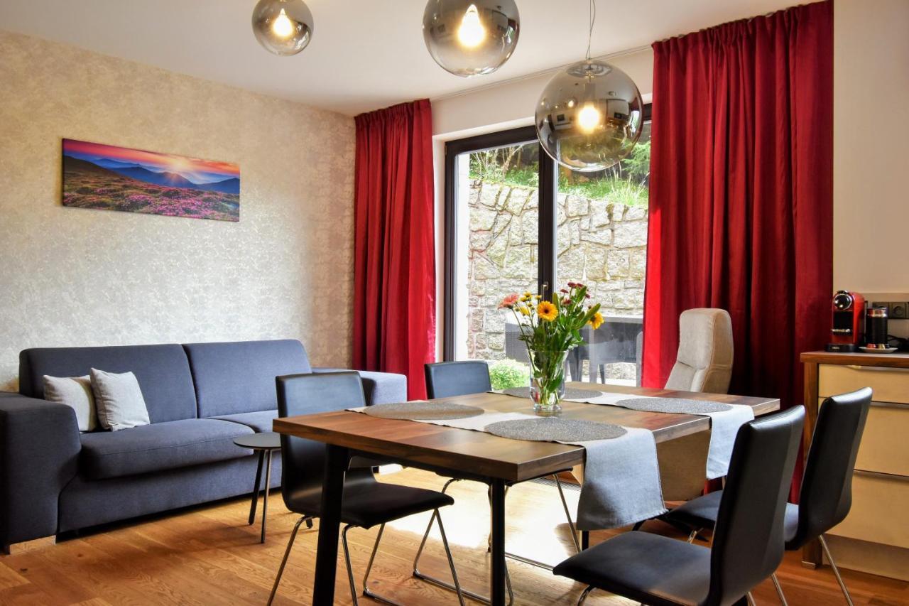 Apartment Adelka 104 With Private Whirlpool Spindleruv Mlyn Bagian luar foto